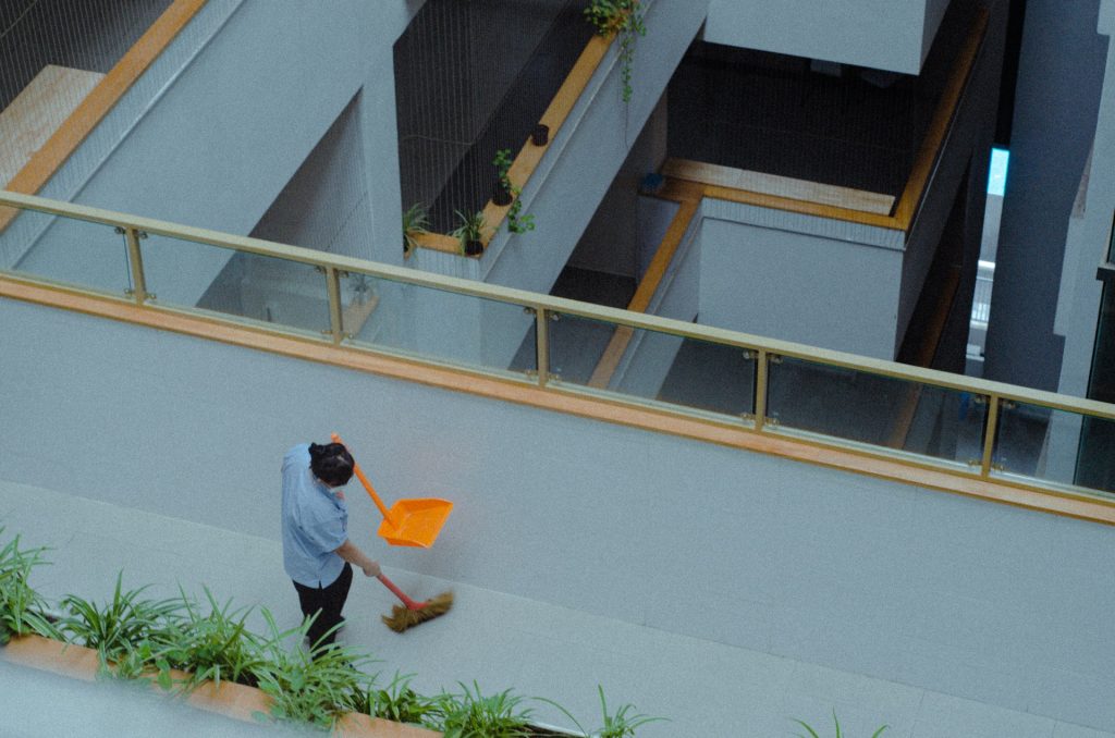 strata cleaning